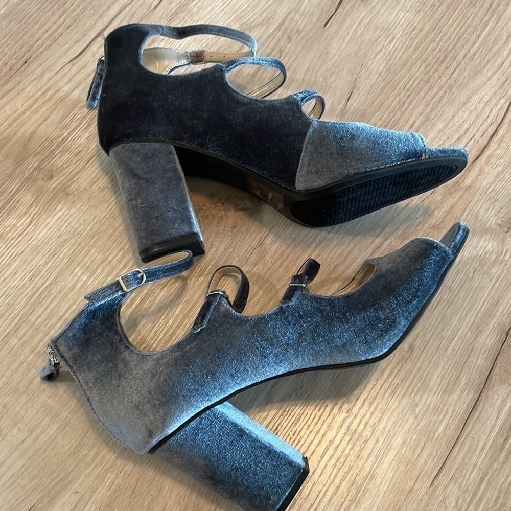 Zigi soho woman’s Mary Jane chunky heel shoes. Size 9.5. - Picture 4 of 10